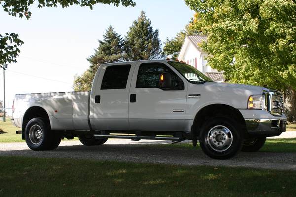 2005 FORD F350 SUPER DUTY 4X4 CREW CAB LARIAT $8850 for sale in Upper Sandusky, OH – photo 5