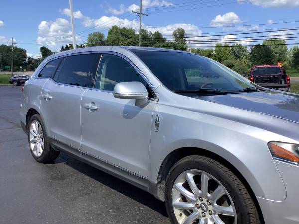 Loaded! 2010 Lincoln MKT! Finance Guaranteed! - cars & trucks - by... for sale in Ortonville, MI – photo 13