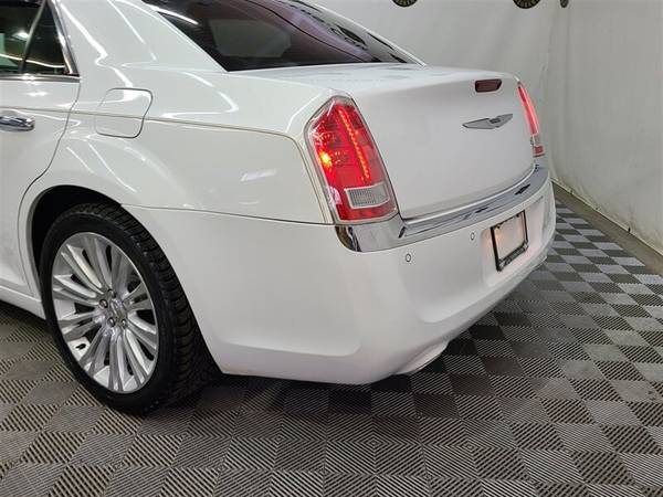 2013 CHRYSLER 300C - - by dealer - vehicle automotive for sale in Lakewood, NJ – photo 23