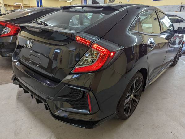 2021 Honda Civic SPORT hatchback ONLY 2K MILES for sale in West Chester, OH – photo 5