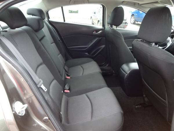 2016 Mazda MAZDA3 i Touring AT 4-Door for sale in Shakopee, MN – photo 16