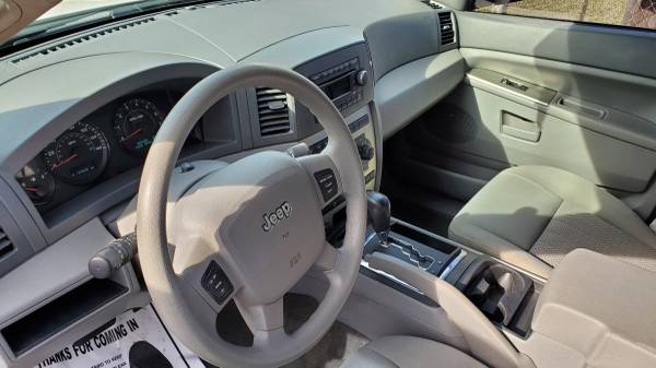 2006 JEEP GRAND CHEROKEE - cars & trucks - by dealer - vehicle... for sale in Greenville, SC – photo 7