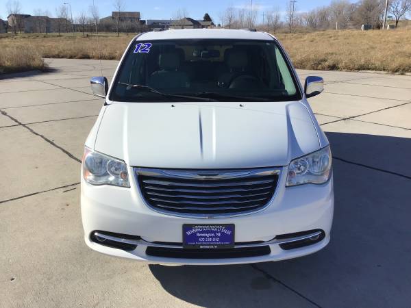 2012 Chrysler Town & Country Touring-L - DVDx2 - Financing Available... for sale in Bennington, NE – photo 2