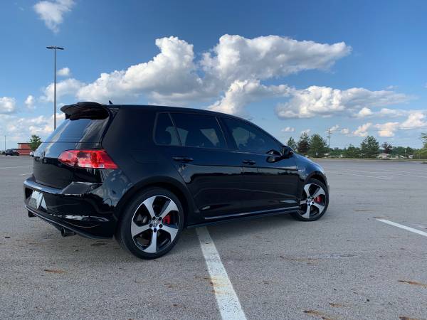 2017 VW GTI for sale in Dayton, OH – photo 3