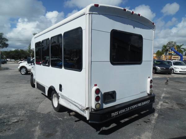 2007 *Ford* *Econoline Commercial Cutaway* Oxford White for sale in Wilton Manors, FL – photo 10