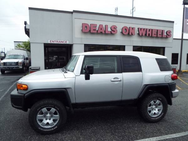 2007 Toyota FJ Cruiser 4WD AT - - by dealer - vehicle for sale in Wilmington, DE