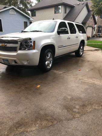 2014 Chevrolet Suburban LTZ 1500 4x4 low 25,000. Miles for sale in Forest Lake, MN – photo 5