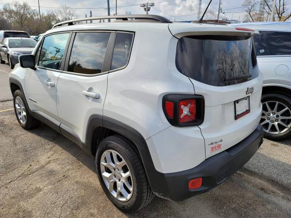 2015 Jeep Renegade Latitude 4x4 - Guaranteed Approval-Drive Away... for sale in Oregon, OH – photo 6
