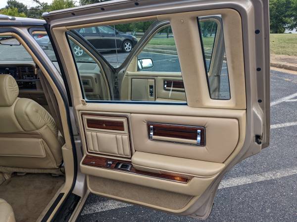 1991 Chrysler Imperial for sale in Richmond , VA – photo 18