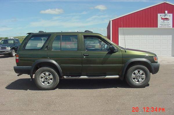 1998 Nissan Pathfinder SE for sale in CHADRON NE, SD