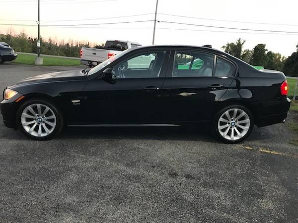 2011 BMW 328i xDrive AWD Luxury Sedan - - by dealer for sale in Spencerport, NY – photo 4