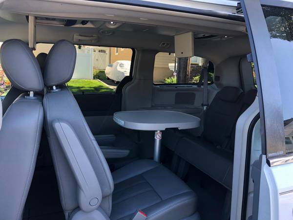 2008 Chrysler Town&Country for sale in Merrick, NY – photo 8