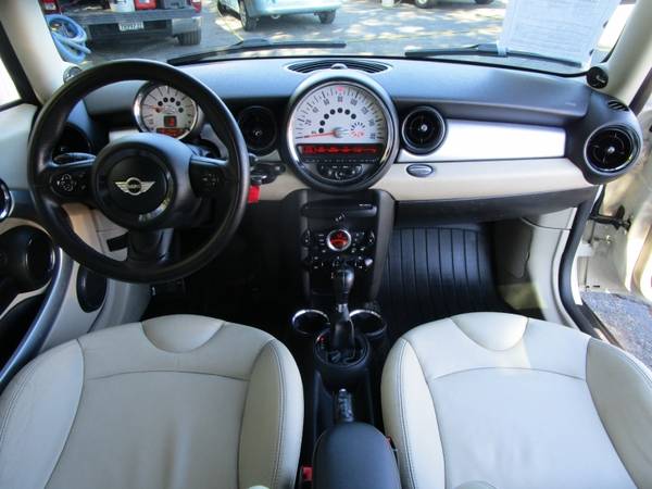 2011 Mini COOPER HARDTOP - AC WORKS - LEATHER SEATS - PANORAMIC ROOF for sale in Sacramento , CA – photo 7