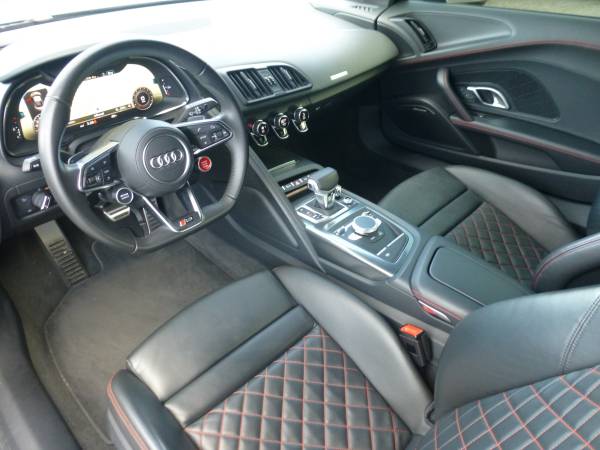 2017 AUDI R8 V10 QUATTRO - ONLY 7,500 MILES - EXTREMELY CLEAN - cars... for sale in Millbury, MA – photo 9