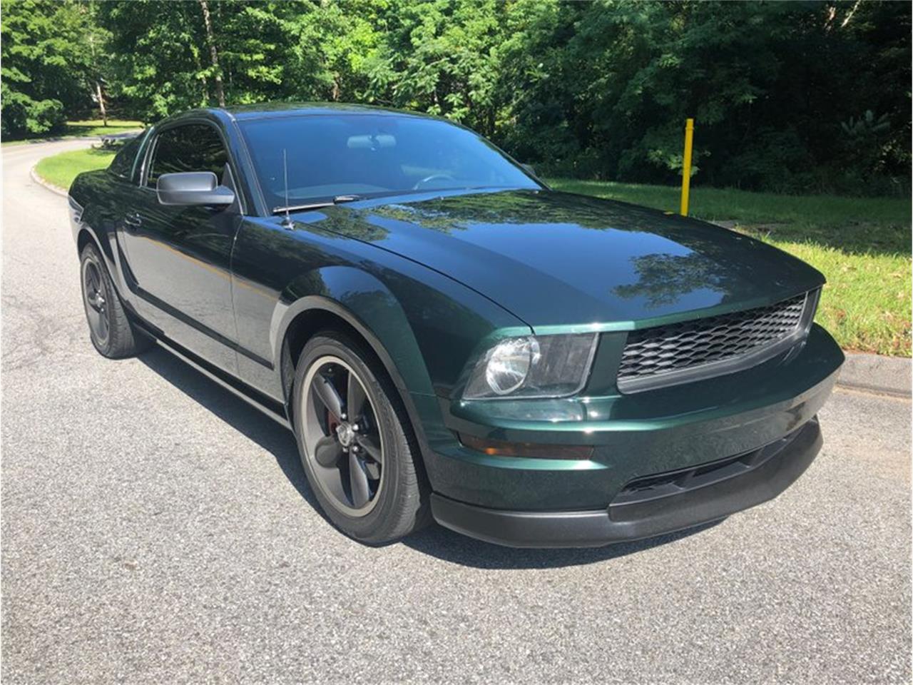 For Sale at Auction: 2008 Ford Mustang for sale in Saratoga Springs, NY – photo 2