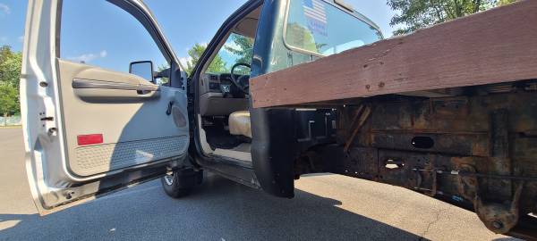 2001 Ford F350 7 3L Diesel 4x4 dual rear wheel, 39K miles 8 1/2 ft for sale in utica, NY – photo 5