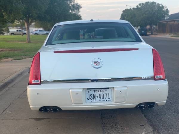 2008 Cadillac DTS Low Miles Super Clean for sale in Lubbock, TX – photo 5