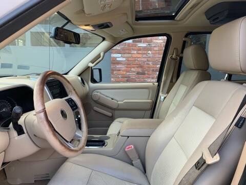 2006 Mercury Mountaineer *3rd Row Seating**All Wheel Drive* - cars &... for sale in Prospect, CT – photo 10