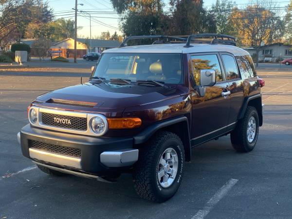 2007 Toyota FJ Cruiser 4WD - cars & trucks - by owner - vehicle... for sale in Concord, CA