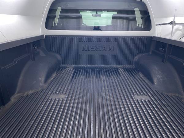 2012 Nissan Frontier Crew Cab SV Pickup 4D 5 ft pickup White -... for sale in East Palo Alto, CA – photo 24