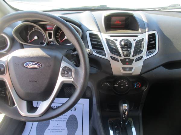 2013 Ford Fiesta SE - cars & trucks - by dealer - vehicle automotive... for sale in Lincoln, NE – photo 9