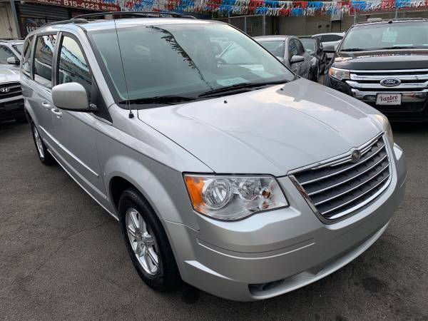 2008 Chrysler Town and Country Touring for sale in STATEN ISLAND, NY – photo 6