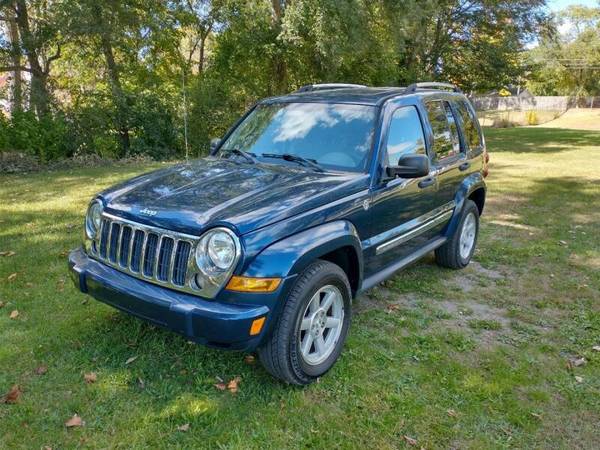 2005 Jeep Liberty Limited 4X4 (ONLY 107K Miles! for sale in Warsaw, IN – photo 9