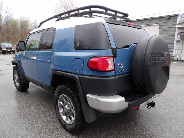 2011 TOYOTA FJ CRUISER 4WD - - by dealer - vehicle for sale in St. Albans, VT – photo 8