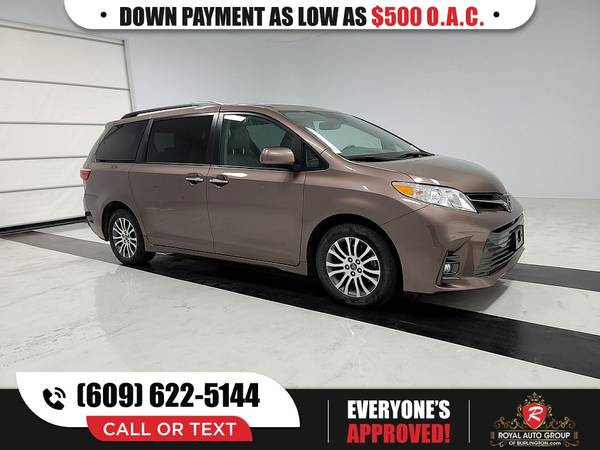 2018 Toyota Sienna XLE PRICED TO SELL! - - by dealer for sale in Burlington, NY – photo 3