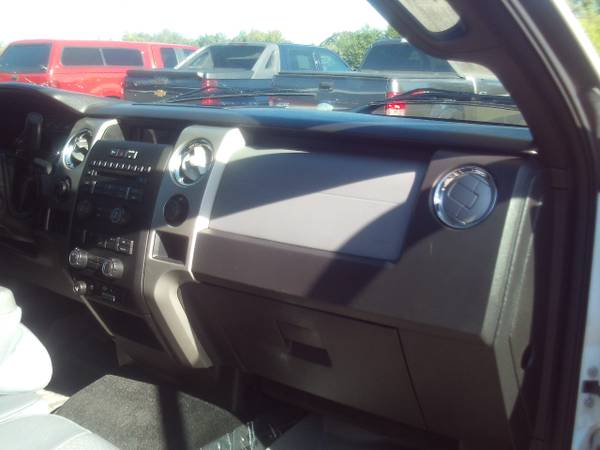 2011 Ford F-150 4WD SuperCrew 145 Platinum for sale in Elk Mound, WI – photo 20