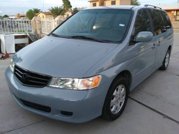 **Honda odyssey like new clean title** for sale in El Paso, TX