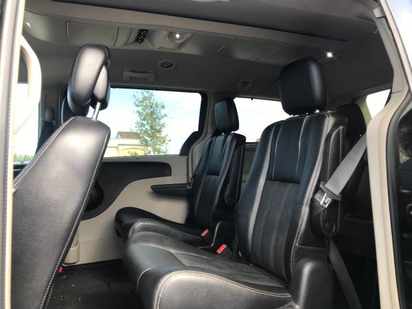 2015 Chrysler Town & Country Touring L * LOADED * for sale in Coeur d'Alene, WA – photo 4