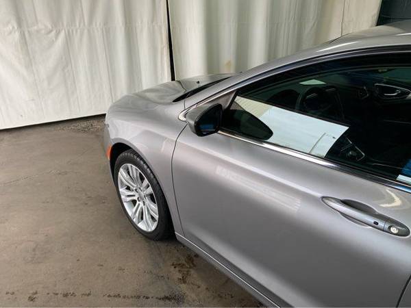 2015 Chrysler 200 Limited sedan Billet Silver Metallic Clearcoat -... for sale in Merrillville, IL – photo 5