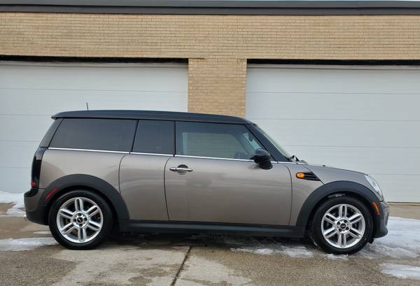 2013 mini cooper clubman 6spd manual loaded 75k - - by for sale in Willow Springs, IL – photo 6