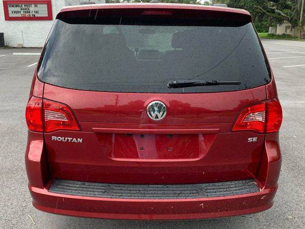 2012 Volkswagen Routan SE 4dr Mini Van w/ RSE 100% CREDIT APPROVAL! for sale in TAMPA, FL – photo 5