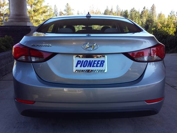 2016 Hyundai Elantra SE 6AT - - by dealer - vehicle for sale in Grass Valley, NV – photo 13