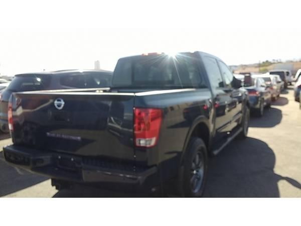 2015 Nissan Titan 4WD Crew Cab PRO-4X w/38K for sale in Bend, OR – photo 3