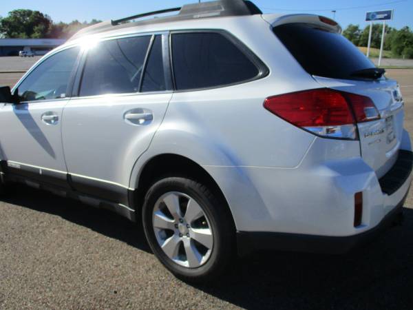 2010 Subaru Outback - - by dealer - vehicle automotive for sale in Mc Kenzie, TN – photo 5