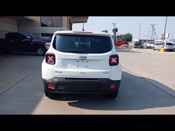 2017 Jeep Renegade Latitude - - by dealer - vehicle for sale in Wichita, KS – photo 4