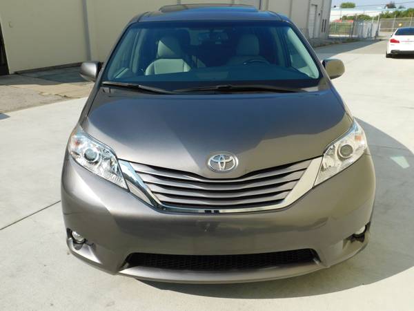 2017 TOYOTA SIENNA XLE 8 PSGR SEAT,NAVI,LEATHER ,ONLY21 K MLS LIKE... for sale in Burlingame, CA – photo 2