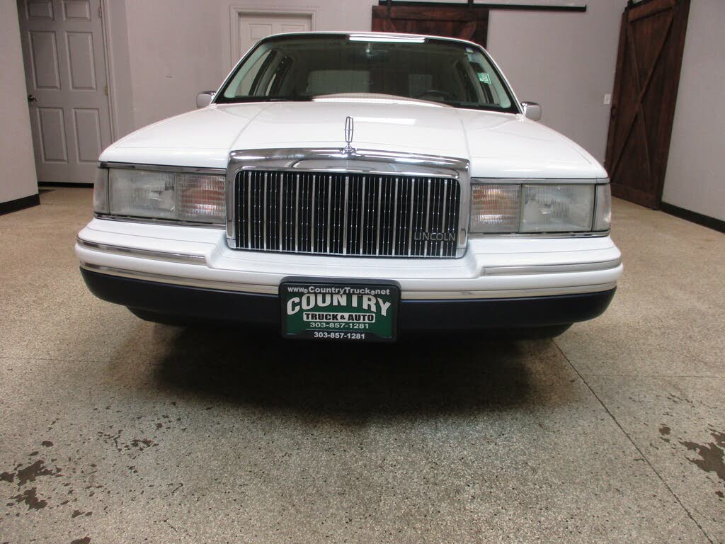 1994 Lincoln Town Car Signature for sale in Fort Lupton, CO – photo 6