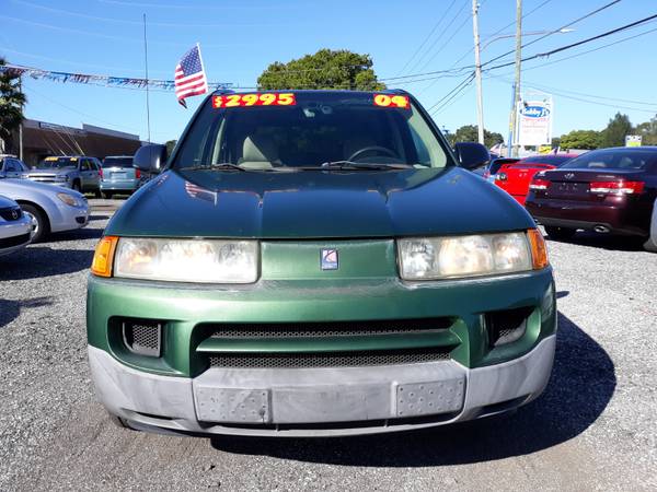 2004 Saturn Vue - Gas Saver, Manual Trans, Cold A/C - cars & trucks... for sale in Clearwater, FL – photo 2