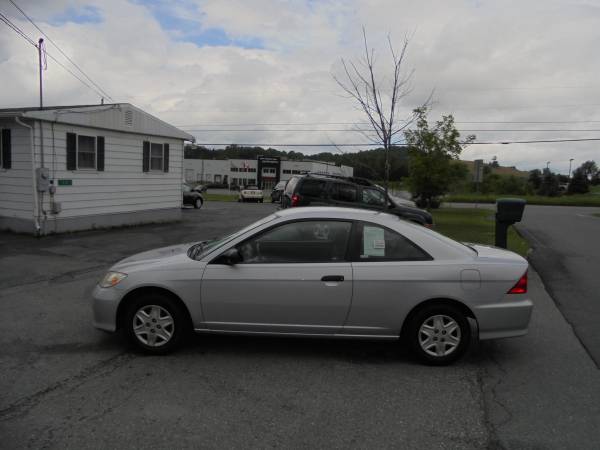 2005 Honda Civic 2-Door Coupe Southern Vehicle NO Rust! - cars & for sale in Derby vt, VT – photo 2