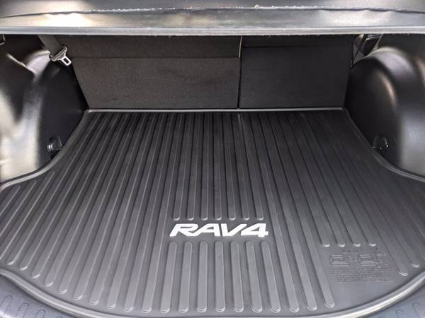 2018 Toyota RAV4 SE SKU:JJ723031 SUV - cars & trucks - by dealer -... for sale in Pinellas Park, FL – photo 7