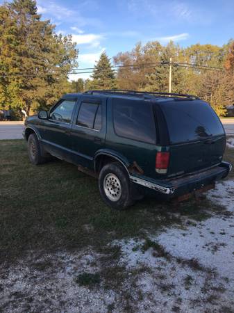1998 Chevy blazer (Low miles) for sale in Mishicot, WI – photo 3