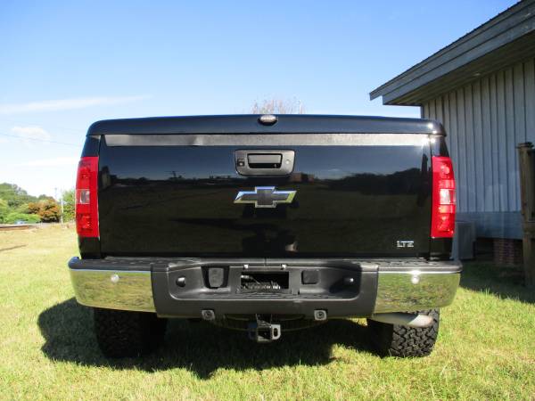 LIFTED 2011 CHEVY SILVERADO 1500 LTZ 4X4 20" FUEL WHEELS NEW 33'S L@@K for sale in KERNERSVILLE, NC – photo 6