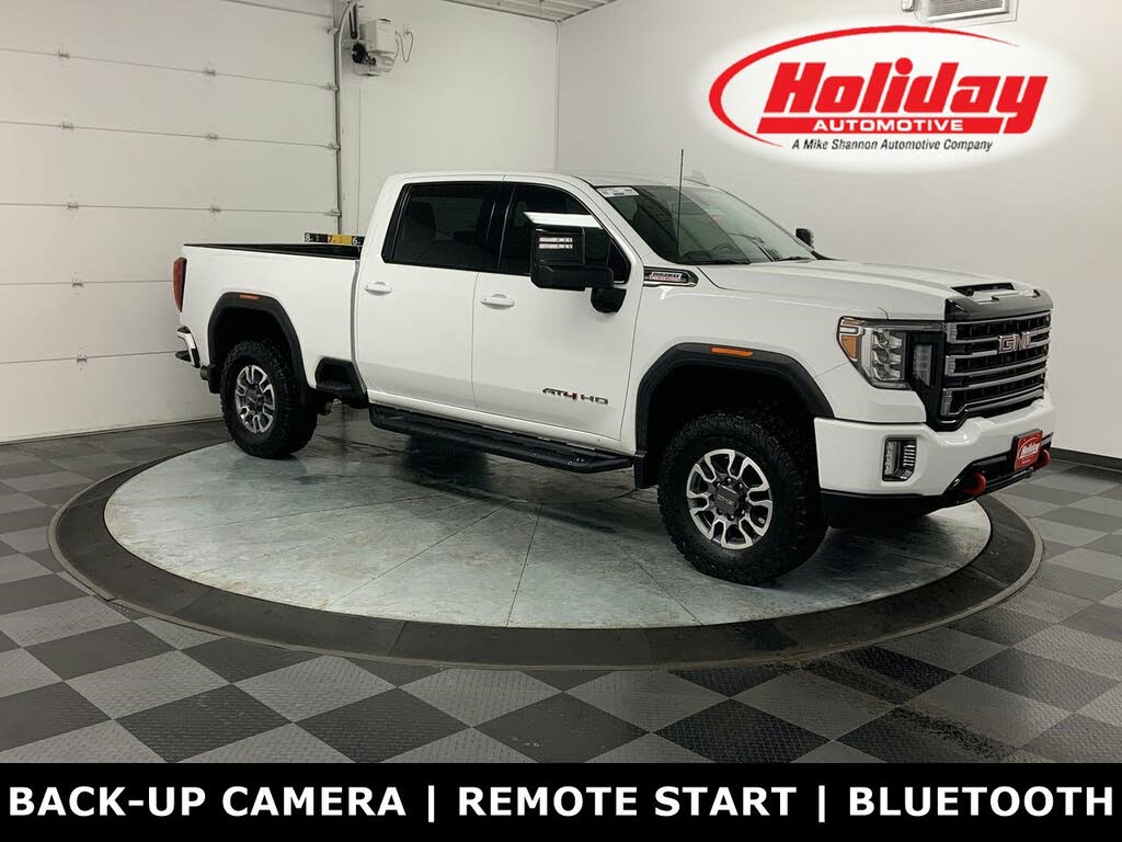 2022 GMC Sierra 2500HD AT4 Crew Cab 4WD for sale in Fond Du Lac, WI