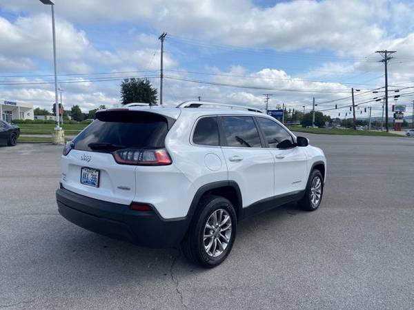 2019 Jeep Cherokee 4X4 Latitude Plus - - by dealer for sale in Somerset, KY – photo 9