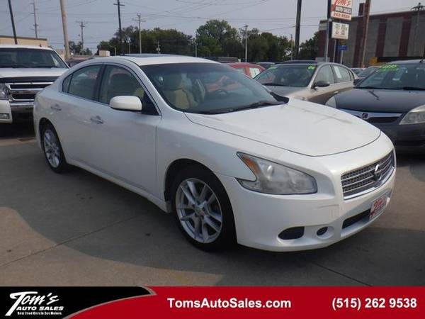 2010 Nissan Maxima 3.5 S - cars & trucks - by dealer - vehicle... for sale in URBANDALE, IA