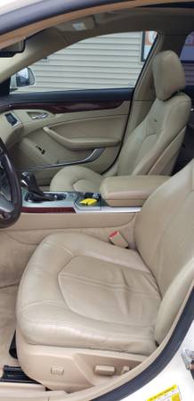 **ALL-WHEEL DRIVE!! 2008 Cadillac CTS 4dr Sdn AWD w/1SB for sale in Chesaning, MI – photo 8